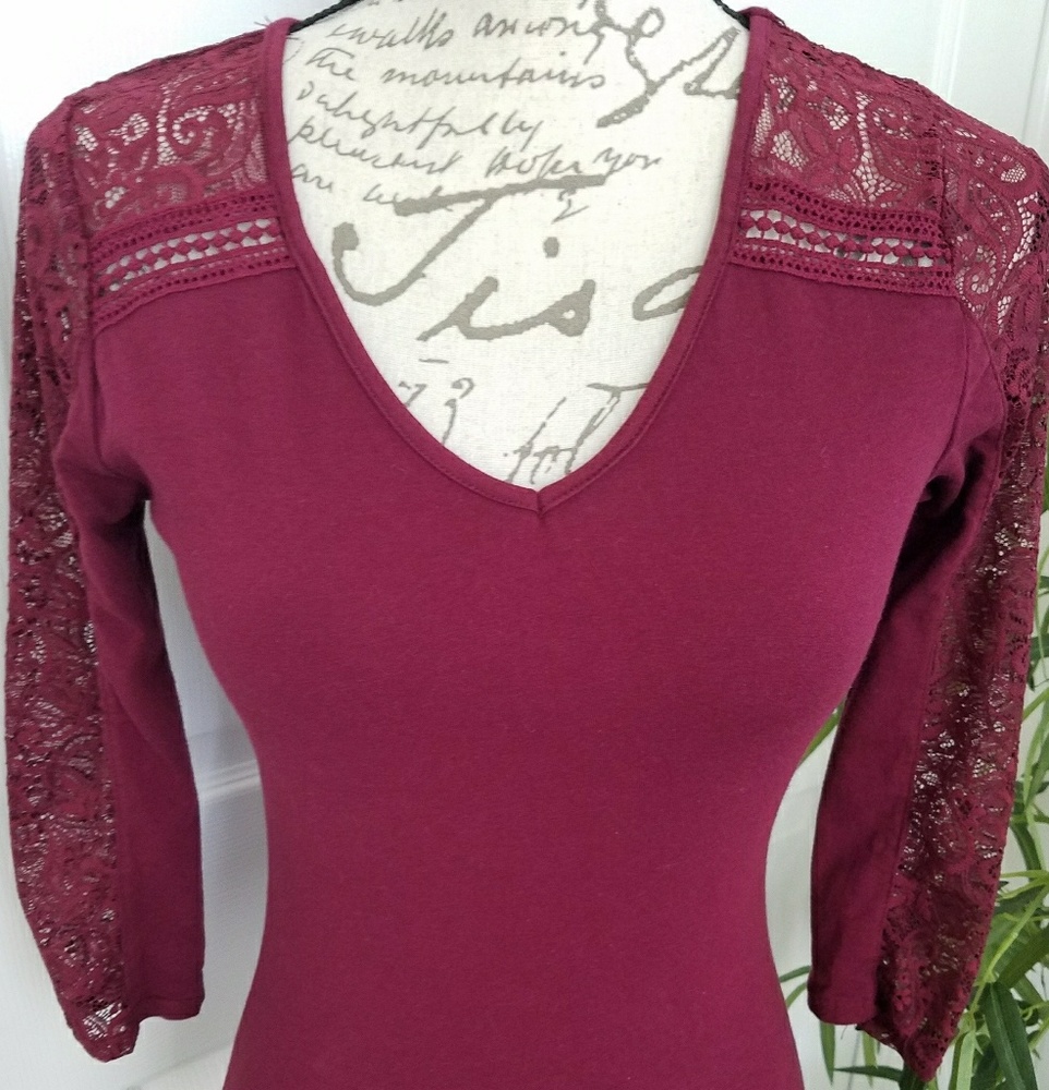 LAST DAY 🥀Lacy Burgandy Tee